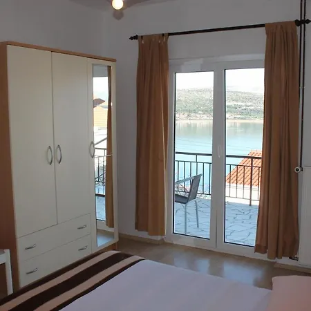 Ante - 70 M From Sea *